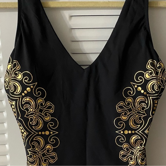 CUPSHE Foil Blink swimsuit, One Piece,Sz M, Gold metallic foil embellishment,NWT - Picture 5 of 16